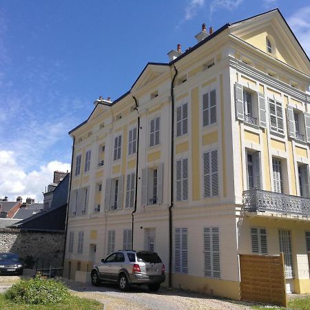Appartement Indus En Centre Ville Avec Parking Honfleur Eksteriør billede