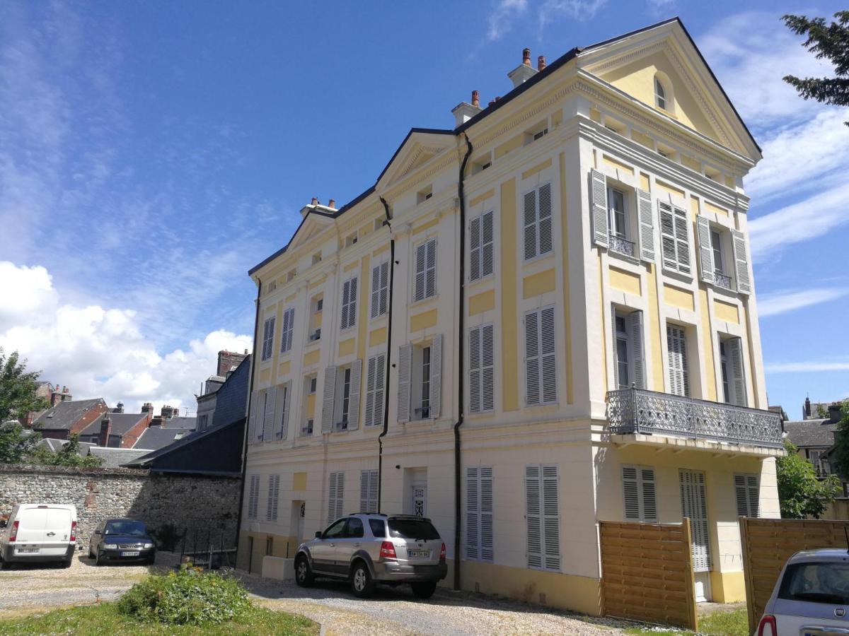 Appartement Indus En Centre Ville Avec Parking Honfleur Eksteriør billede